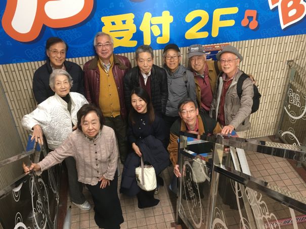 20251125カラオケ例会集合写真605x454★